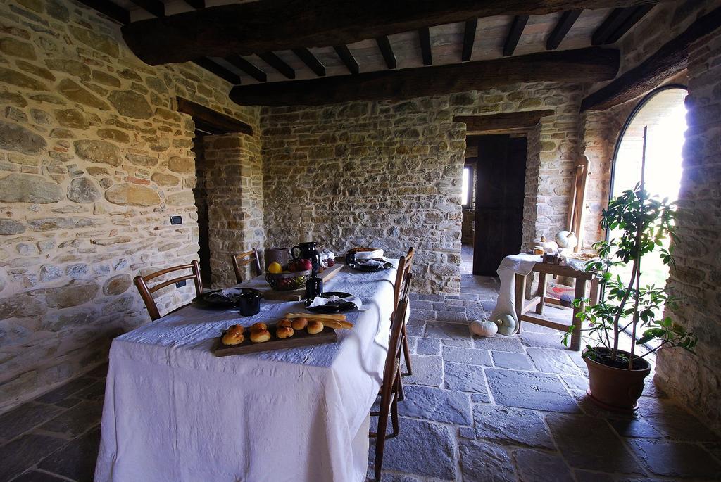 Hostal Il Capuccio San Lorenzo in Campo Exterior foto