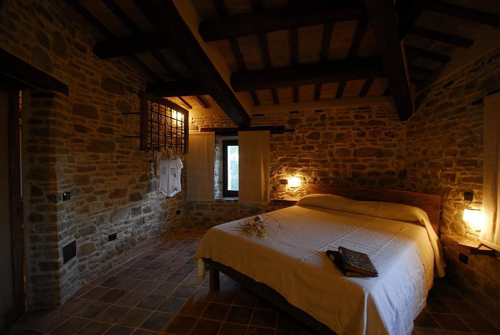 Hostal Il Capuccio San Lorenzo in Campo Habitación foto