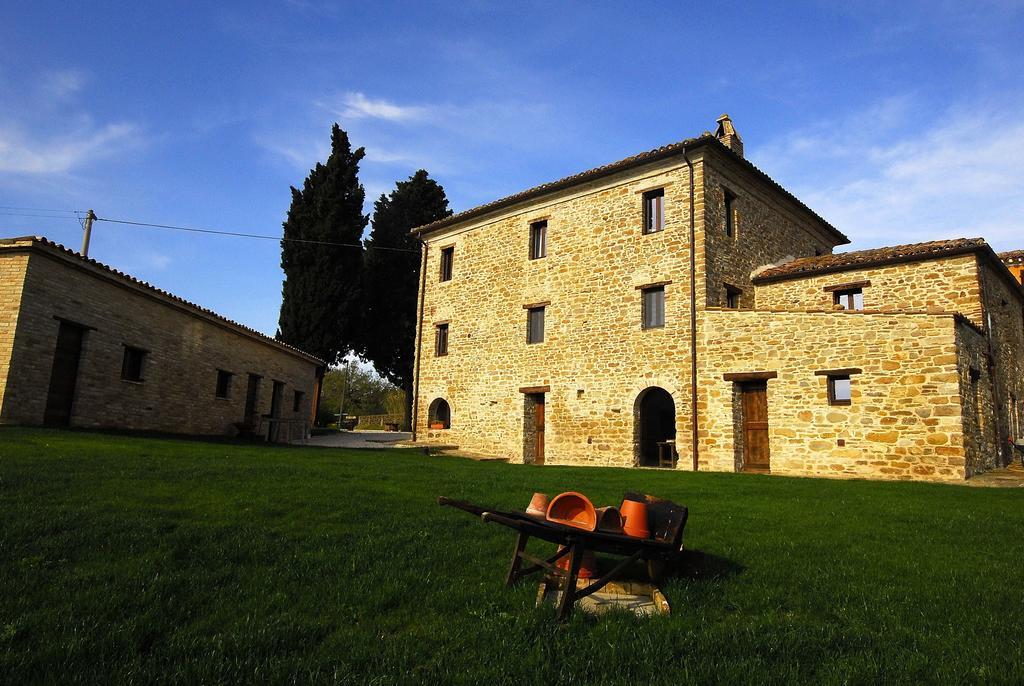 Hostal Il Capuccio San Lorenzo in Campo Exterior foto
