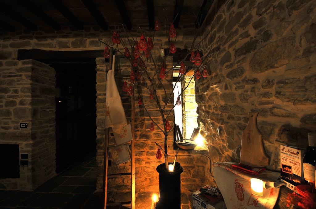 Hostal Il Capuccio San Lorenzo in Campo Exterior foto